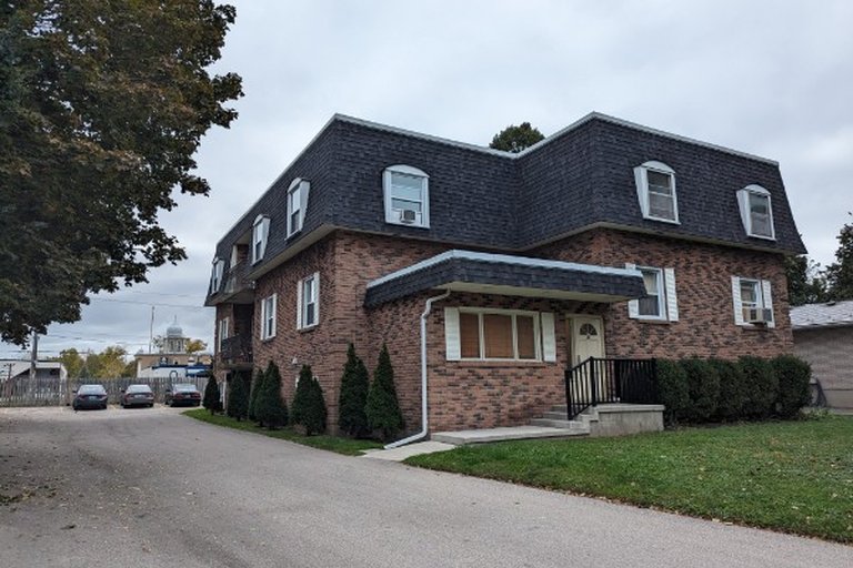 9-unit apartment building sold on Coachwood, Brantford