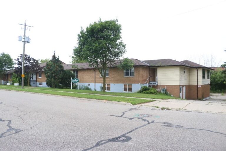 25-unit apartment building sold on Linnwood Avenue, Cambridge
