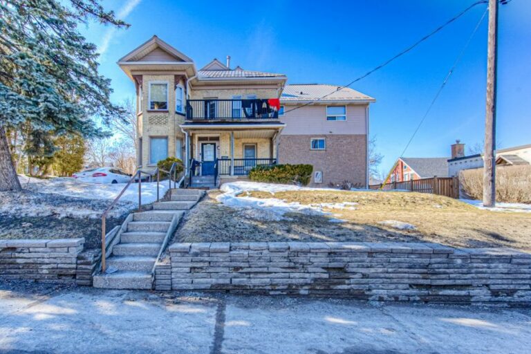9-unit apartment building sold on Arthur Street North, Elmira