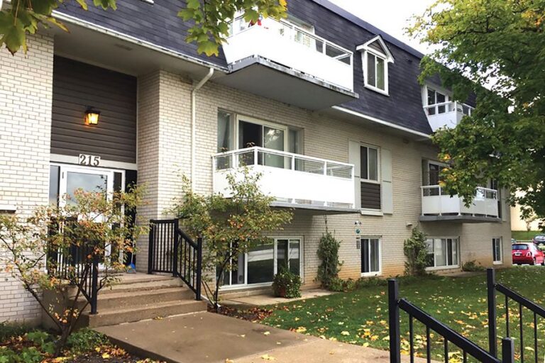 19-unit apartment building sold on Belsyde, Fergus