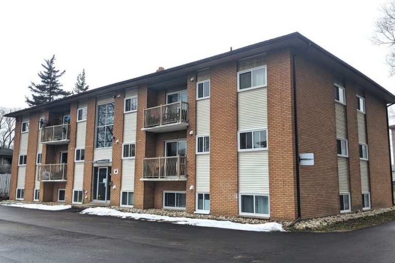 11-unit apartment building sold on Second, Kitchener