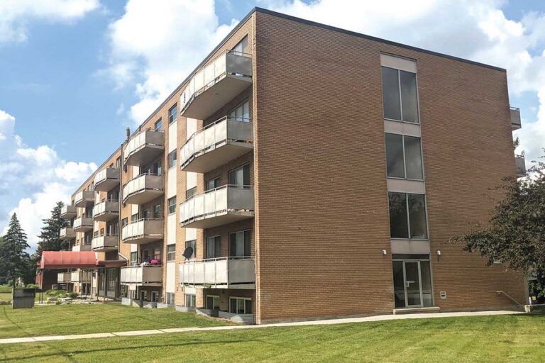 42-unit apartment building sold on Franklin, Kitchener