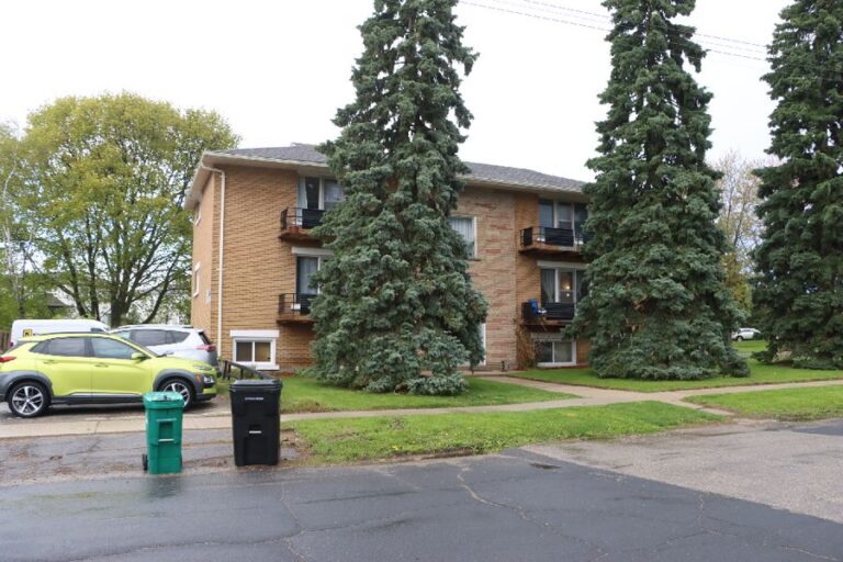 6-unit apartment building sold on Donald Street, Kitchener