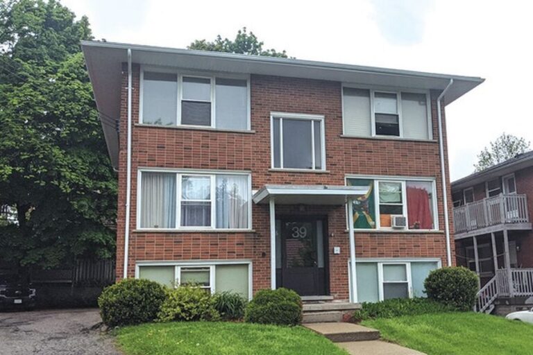 6-unit apartment building sold on Herbert Avenue, Kitchener