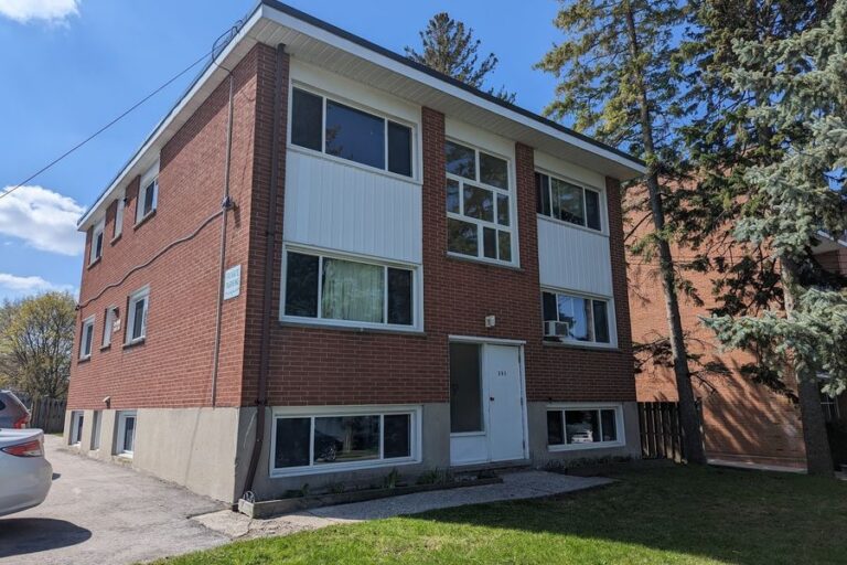 6-unit apartment building sold on Hoffman Street, Kitchener